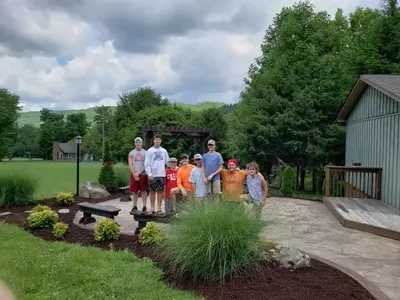 Wafloy's Countryside Lodge | Sleeps 24