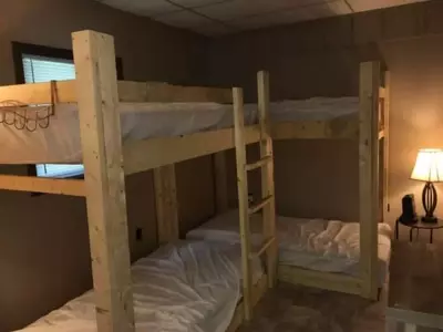 Wafloy's Countryside Lodge | Sleeps 24