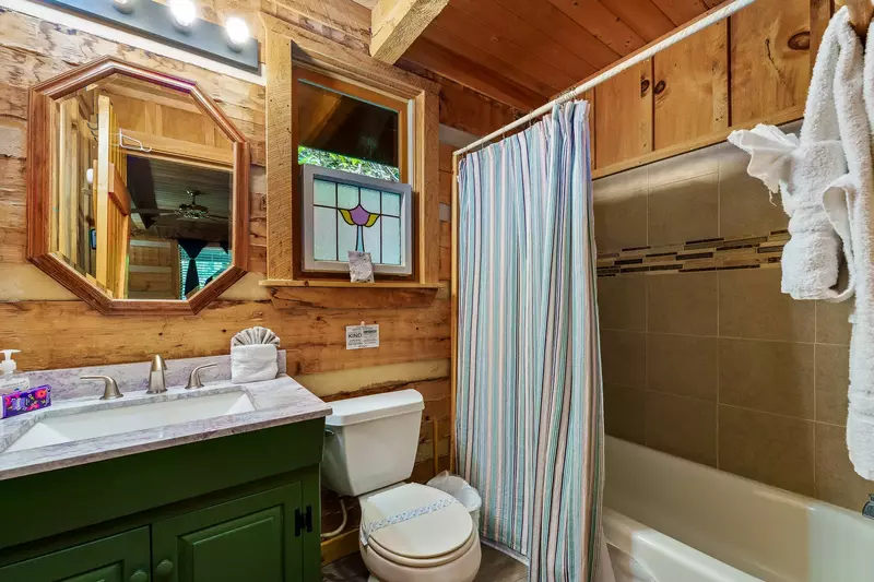 Full Bathroom
