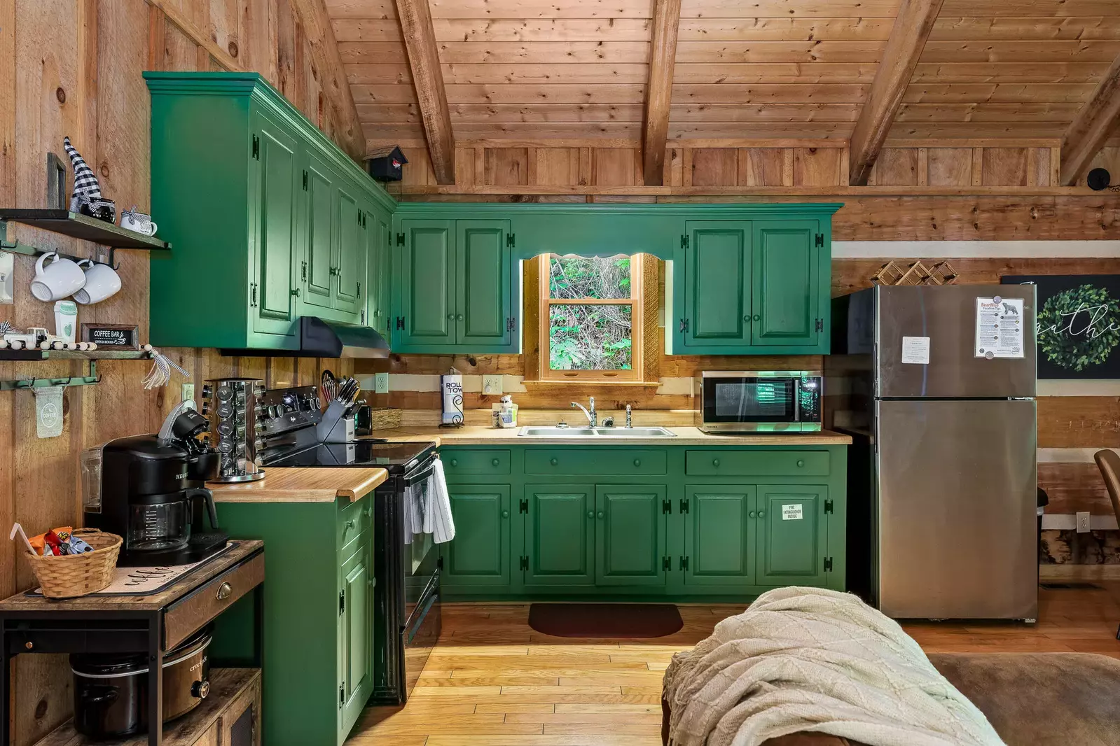 Full Kitchen