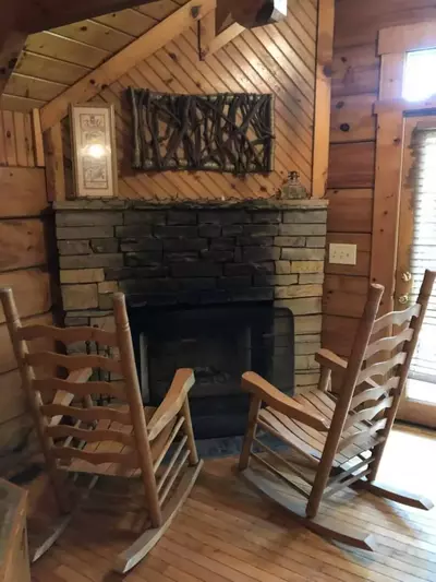Gatlinburg Adventure Cabins - Forget Me Not