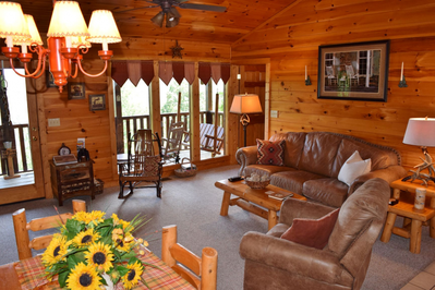 "Lover's Lookout" Honeymoon Retreat