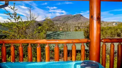 Cougar Ridge Cabin