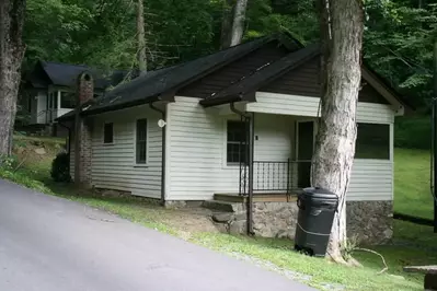 Flat Branch Cottage #3