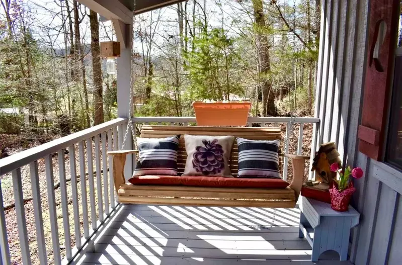 The Pine Cone Cottage