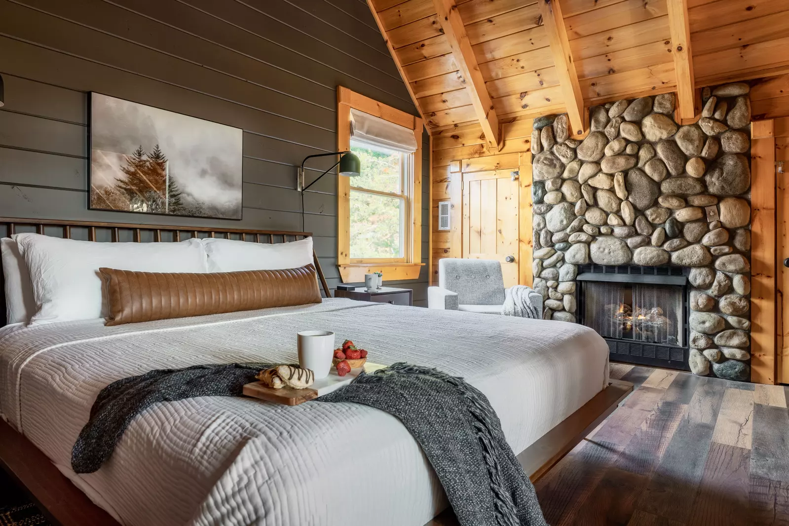 King bed room