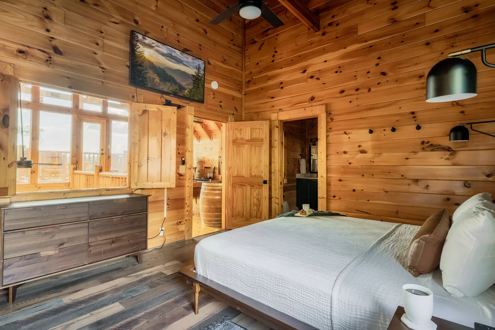 King bed room views 