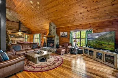 Ridgefield Unique * EV Chrg * Great Location *