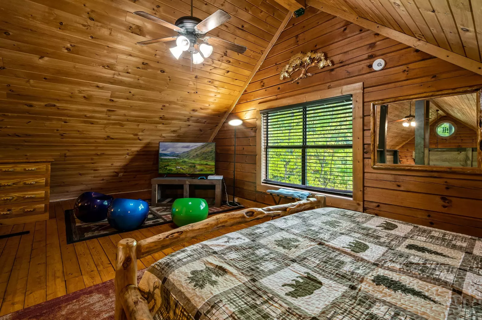 Ridgefield Unique * EV Chrg * Great Location *