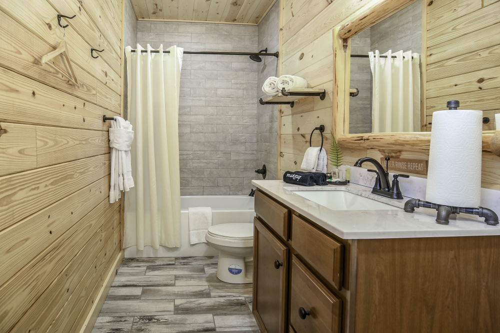 Dale and Hope's Cabin