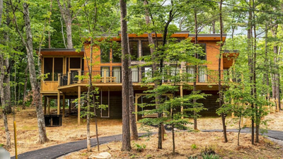 Bearfoot Hideaway