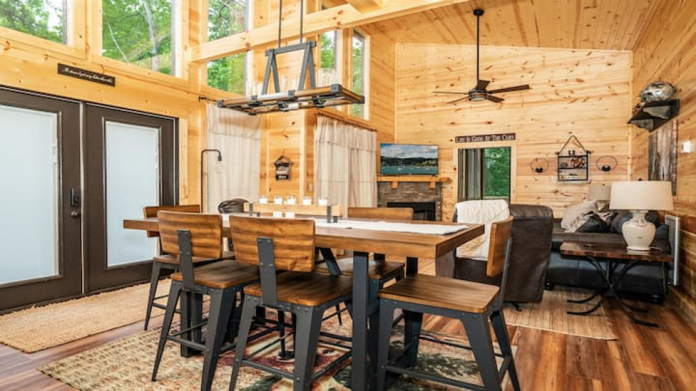 Bearfoot Hideaway