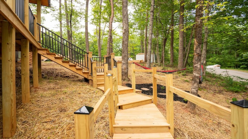 Bearfoot Hideaway