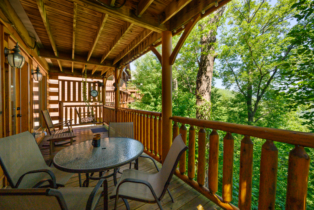 BearSlide Inn