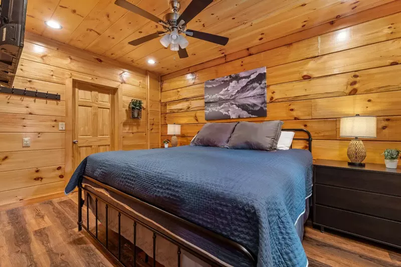 Rustic Mountain Retreat by Ghosal Luxury Lodging