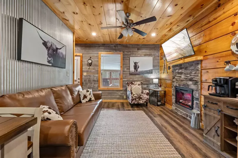 Rustic Mountain Retreat by Ghosal Luxury Lodging