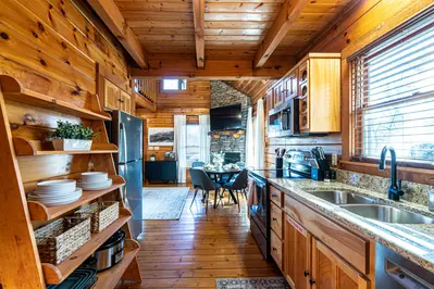 Kitchen, all new appliances