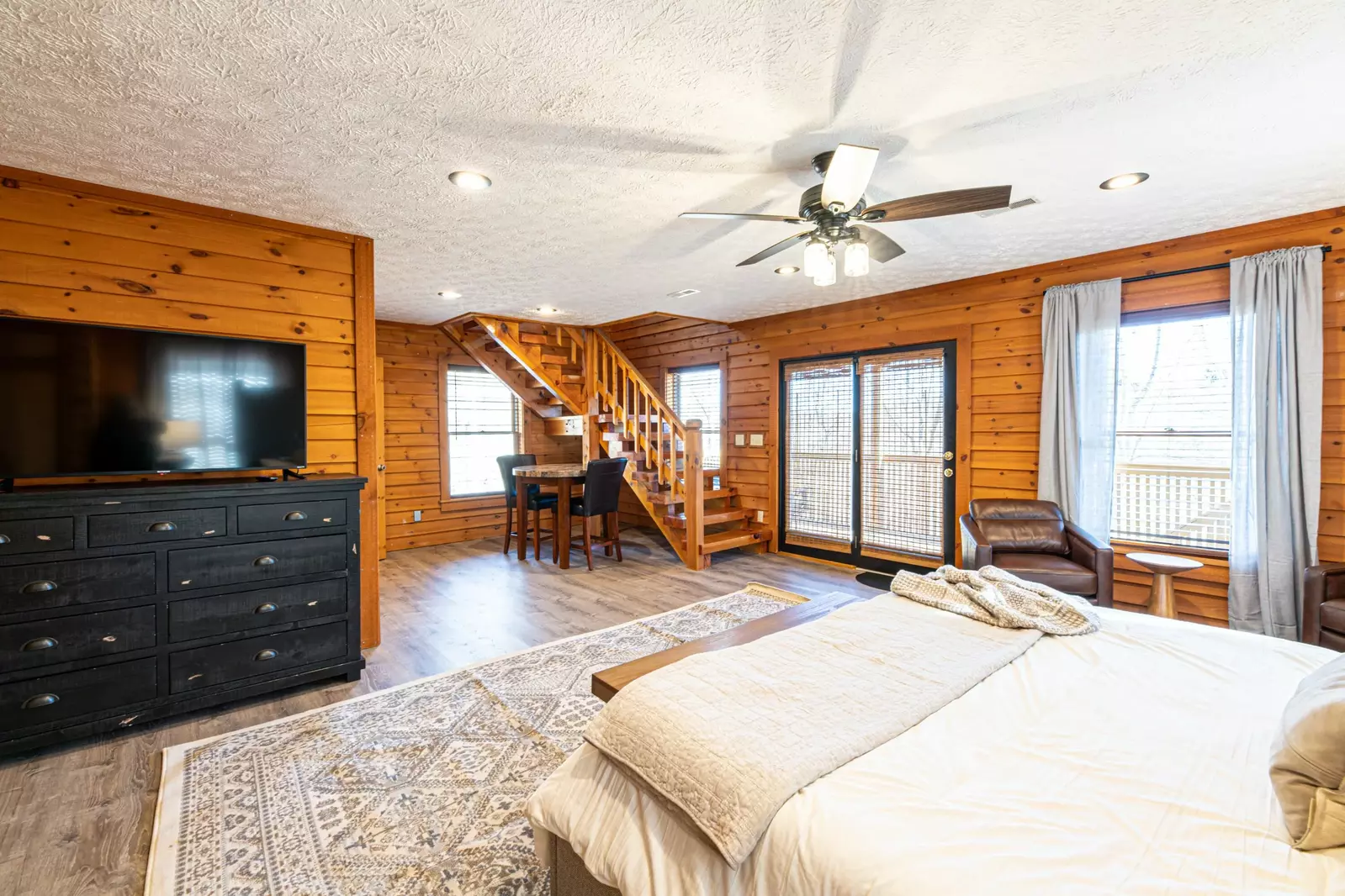 Lower level king bedroom