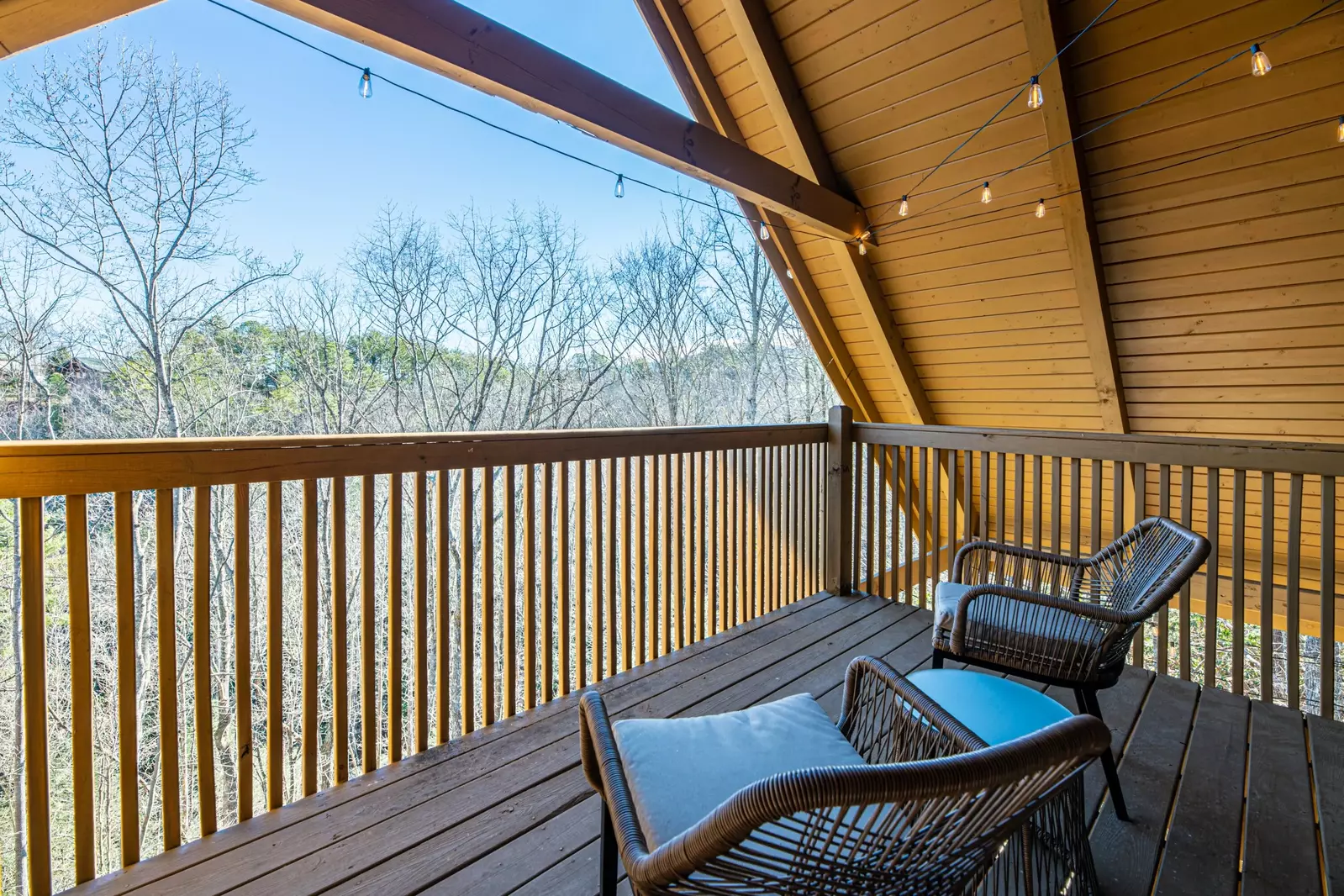 Upper back deck