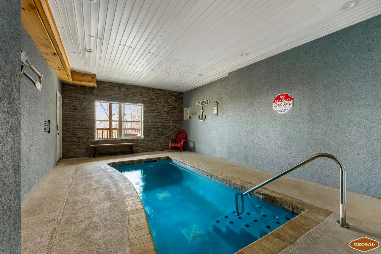 Serene Mountain Retreat by Ghosal Luxury Lodging