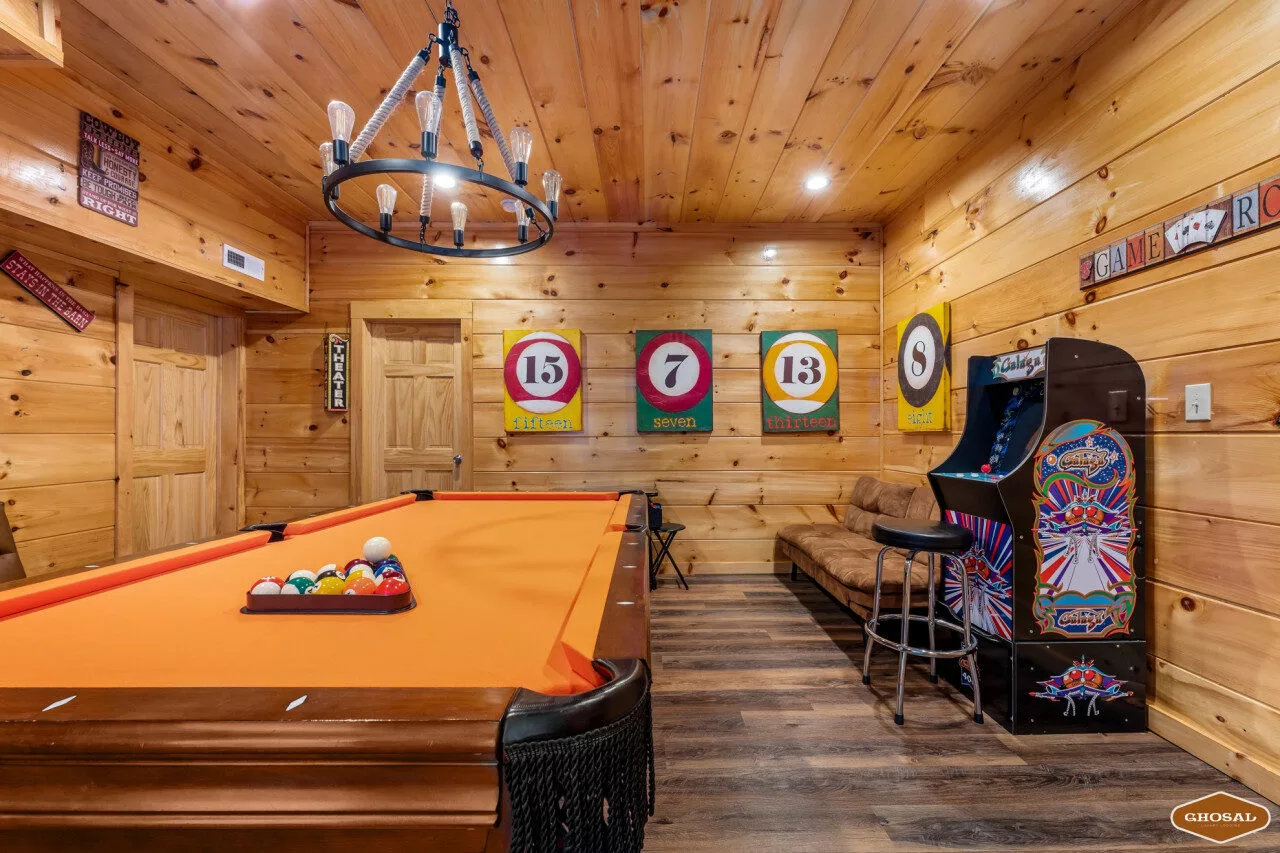 Serene Mountain Retreat by Ghosal Luxury Lodging