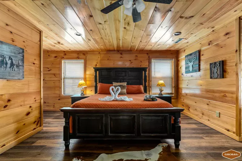 Serene Mountain Retreat by Ghosal Luxury Lodging