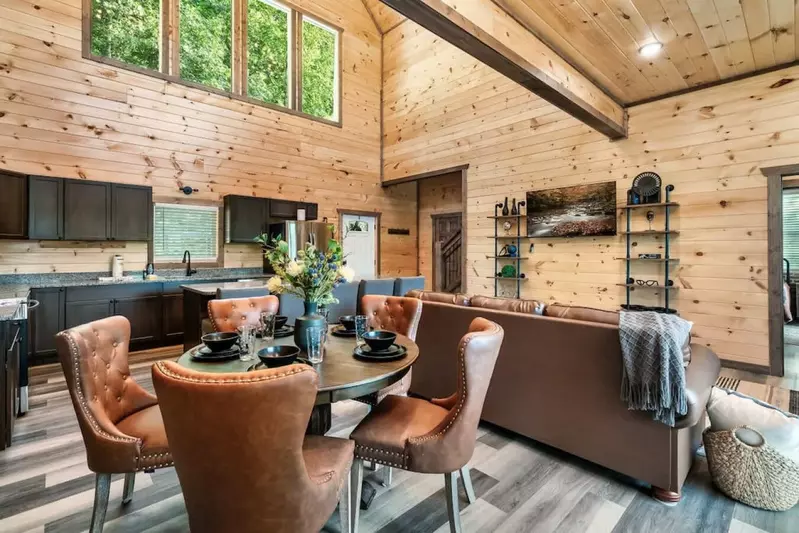 Tranquil Mountain Getaway By Ghosal Luxury Lodging