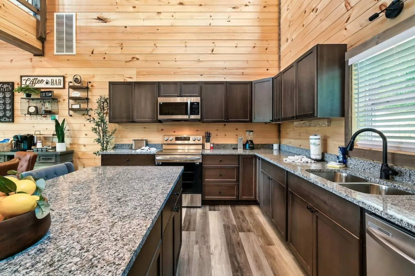 Tranquil Mountain Getaway By Ghosal Luxury Lodging