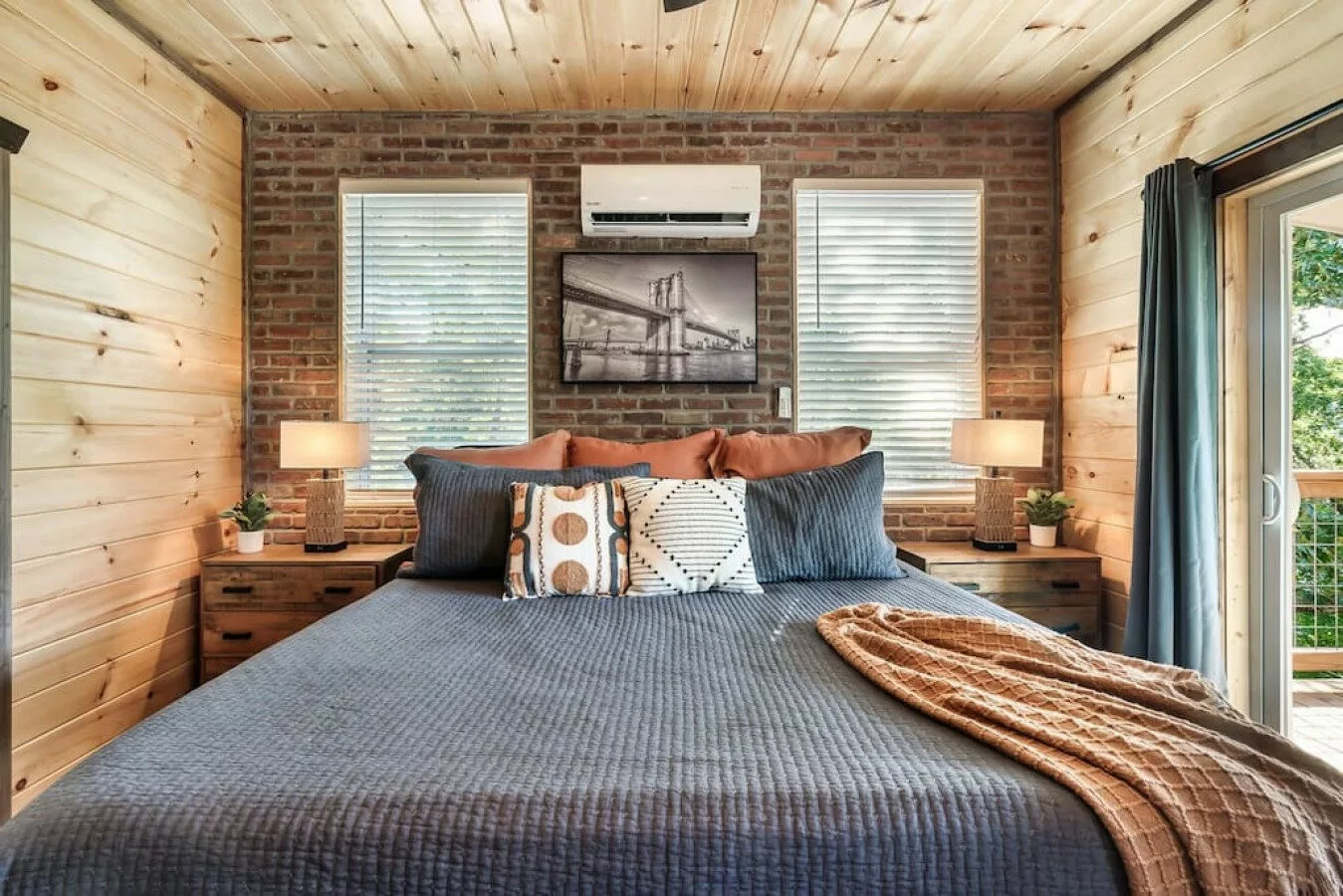Tranquil Mountain Getaway By Ghosal Luxury Lodging