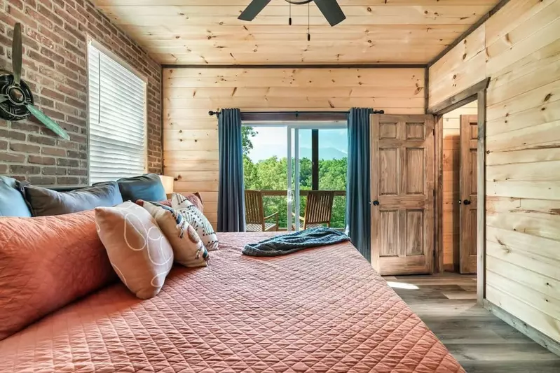 Tranquil Mountain Getaway By Ghosal Luxury Lodging