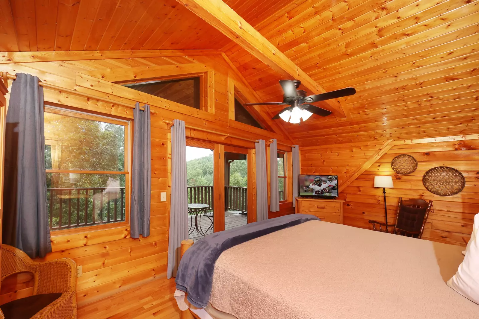 Sunset Lodge