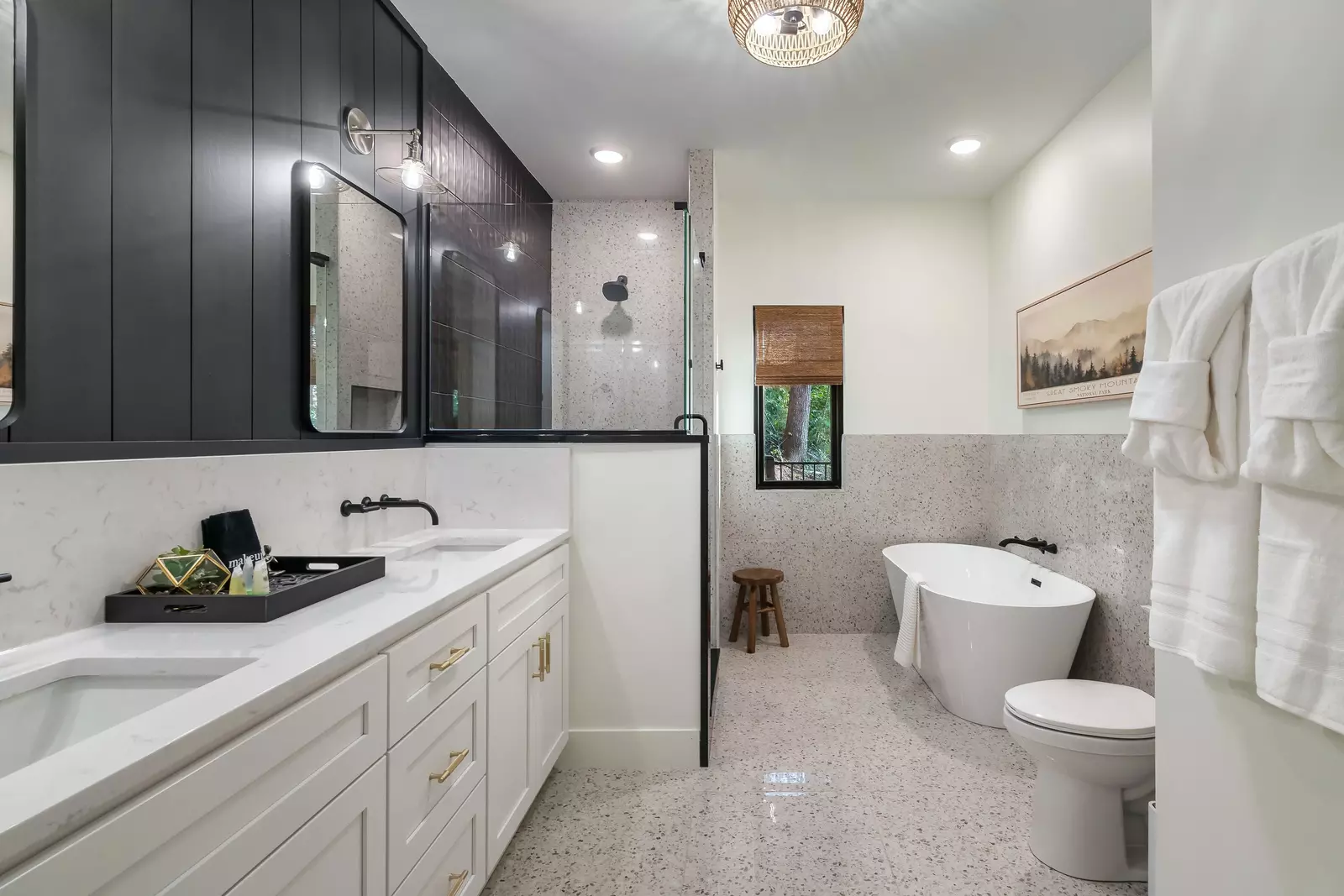 Master on Main enSuite Bath