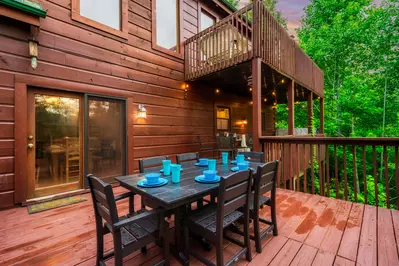 Honeysuckle Lodge