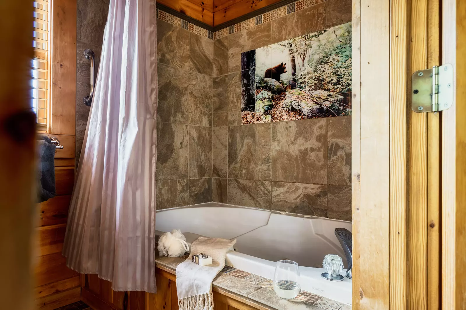 Honeysuckle Lodge