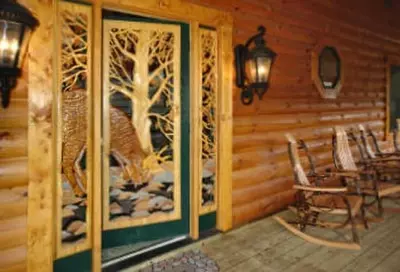 CAMP SMOKY LODGE, #4169