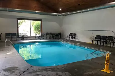 Trails End Lodge