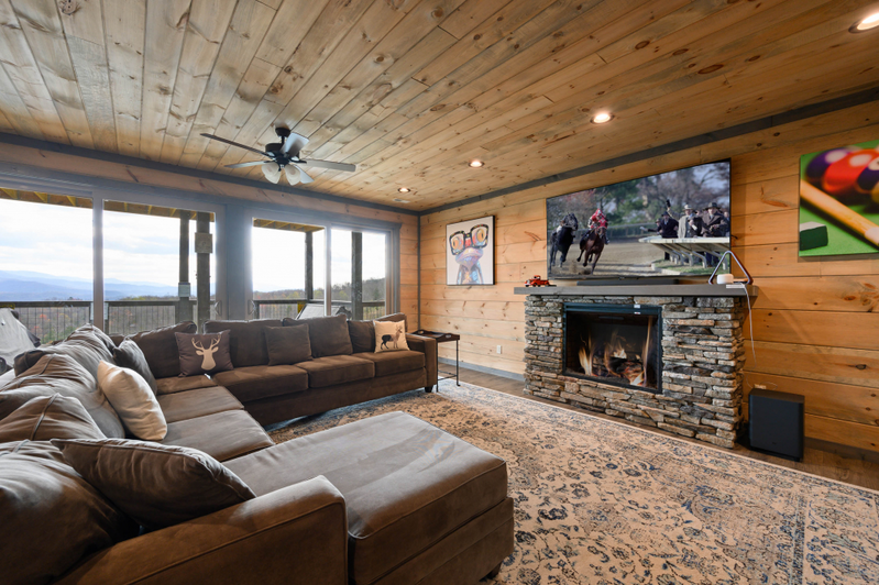 Pine Top Paradise