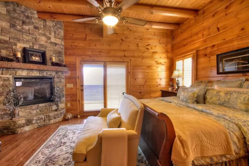 God's Grace: Luxury Cabin On 1 Acre With Great Views In Gated Subdivision