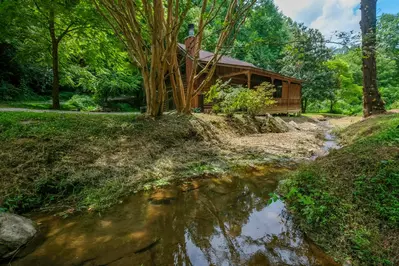 Grove Creek Cabin