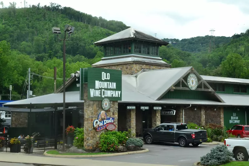 old mountain wine company along the gatlinburg wine trail