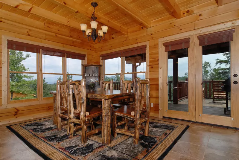 A Cabin of Dreams dining table
