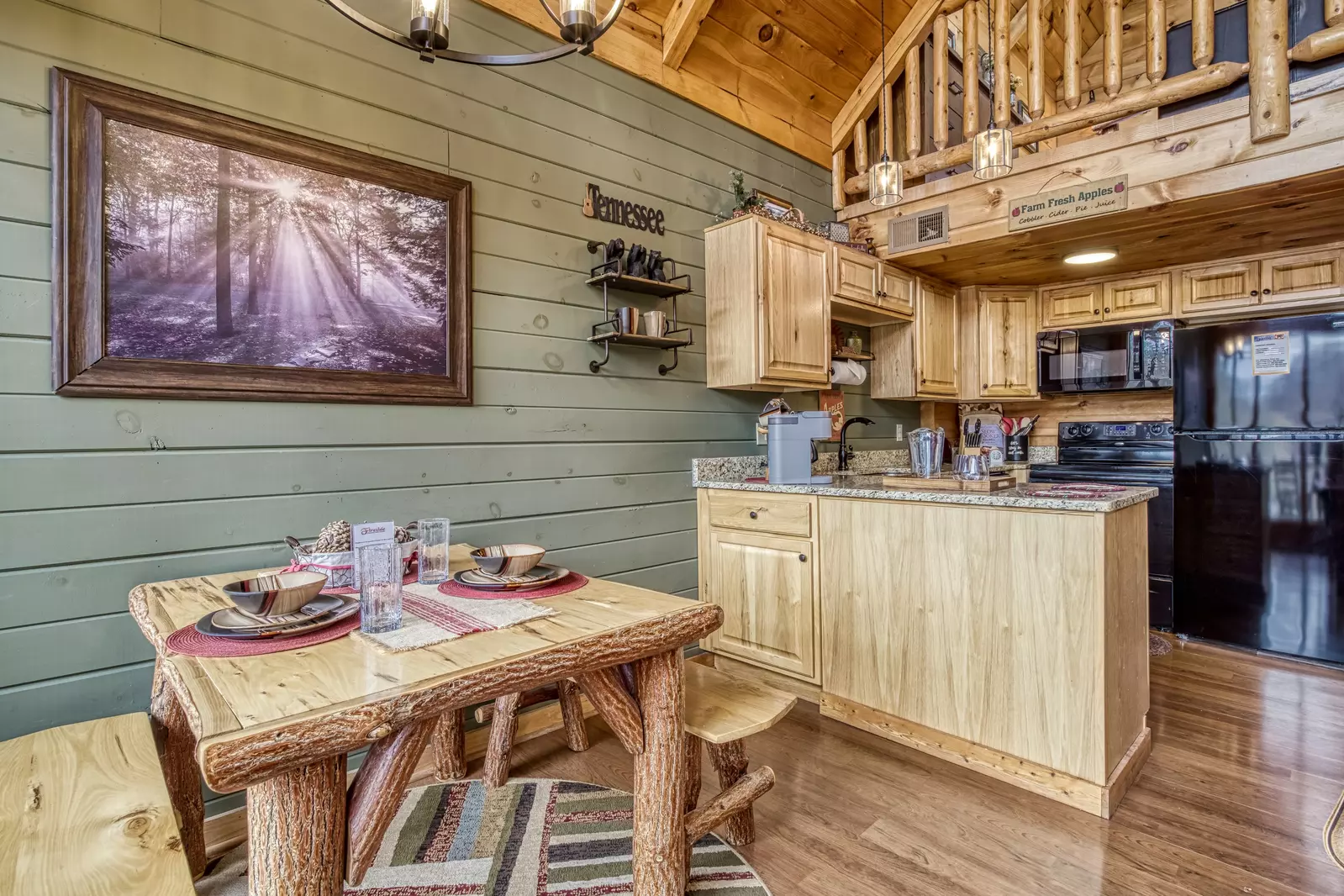 A Walk in the Clouds dining room and kitchen
