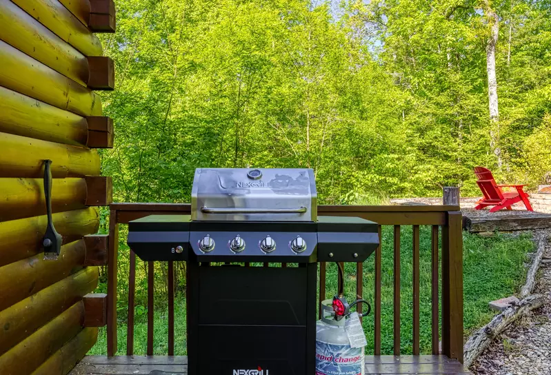 Antler run back deck with gas grill