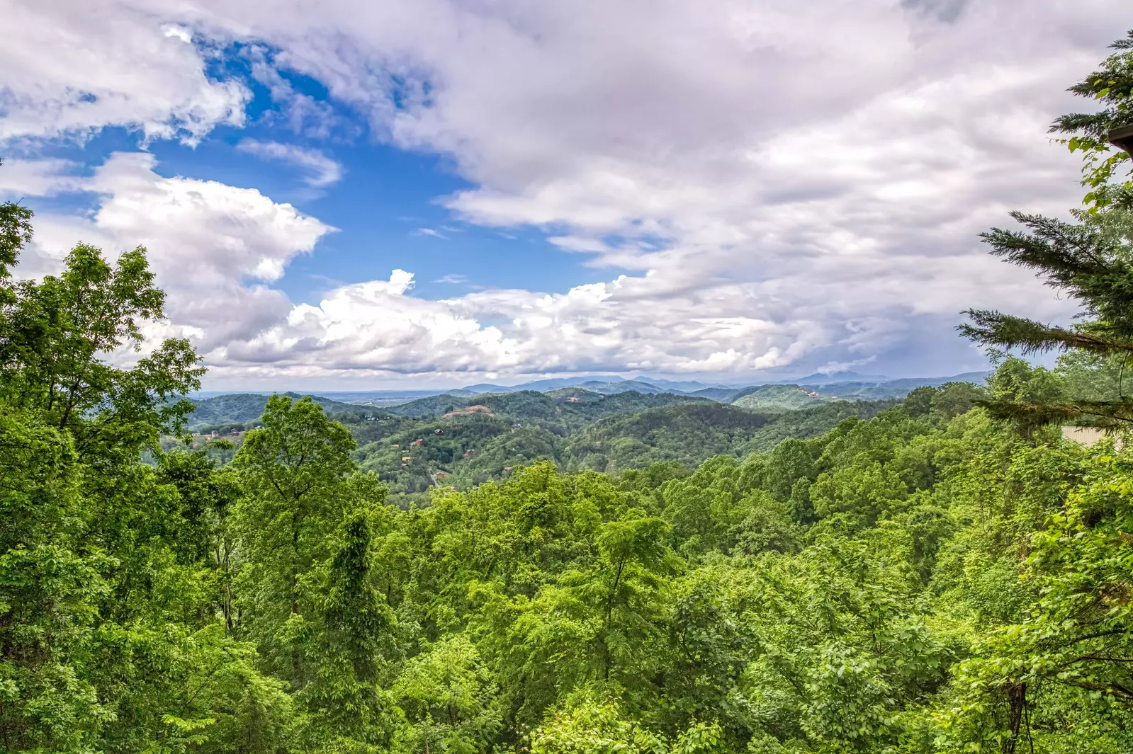 Awesome Views panoramic mountain views