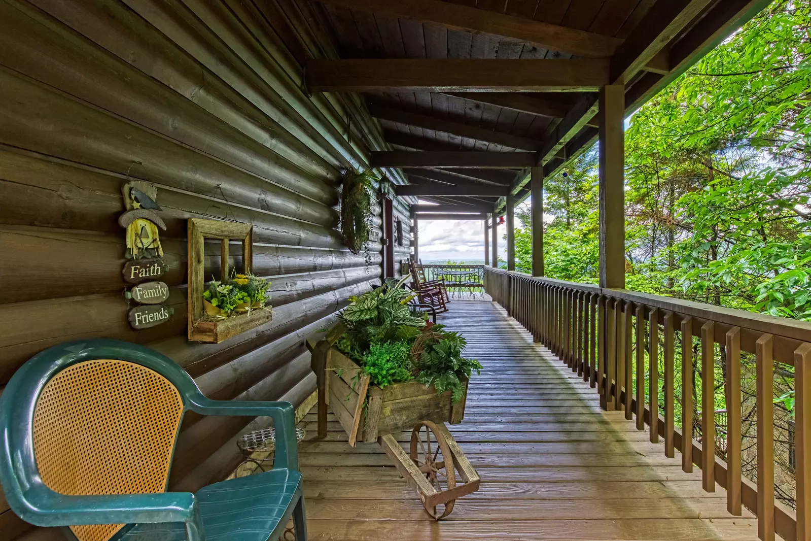 Awesome View main level wrap around a deck