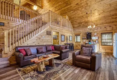 Baby Bear Cabin - Leather sectional and electric recliner