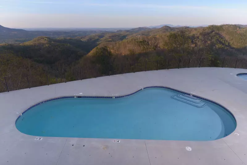 The Preserve in the Smoky Mountains - Seasonal outdoor pool