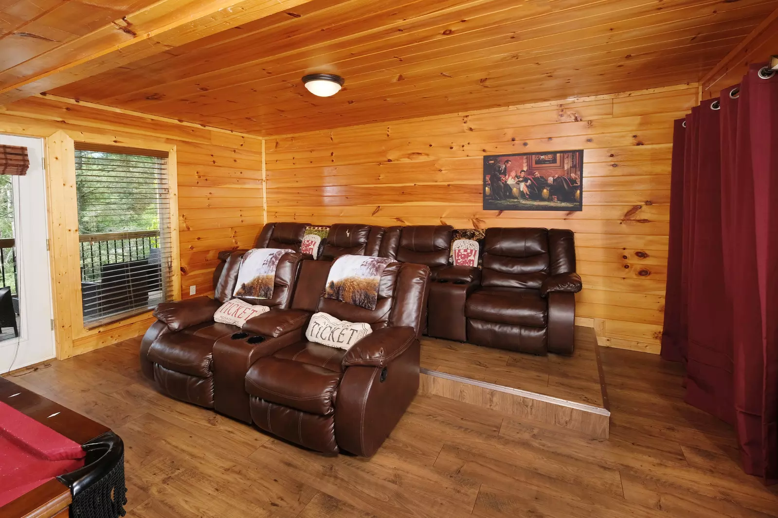Bearadise Mountain Lodge theater room with recliners