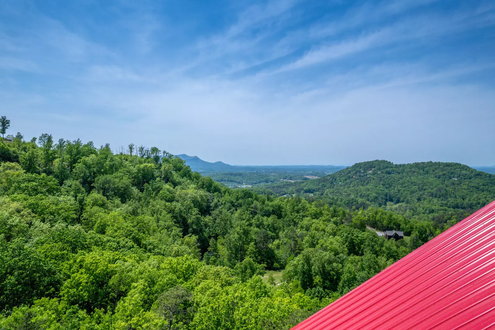Pigeon Forge Cabin Chasing Views - Panoramic Mountain Views