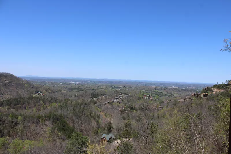 Chasing Views Panoramic Mountain Views
